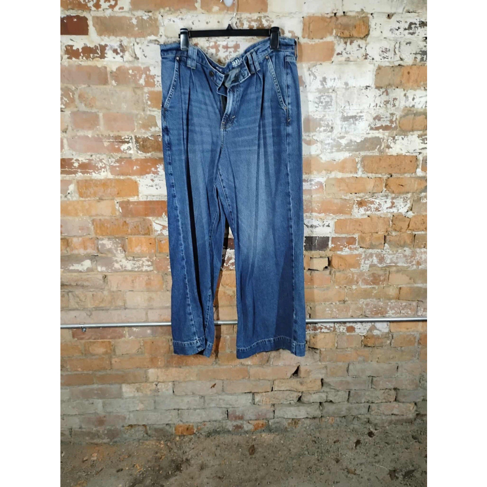a.n.a Wide Leg Flared Jeans in Medium Blue